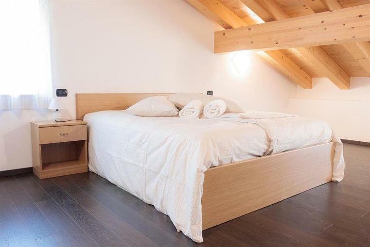 Hotel Milano Tione di Trento Extérieur photo
